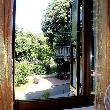 Casa Ancient Charm Apartment *